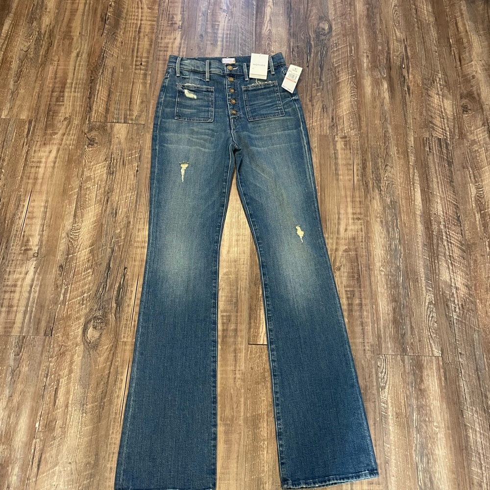 28- BNWT Women's MOTHER Jeans Patch Pocket Hustler, Natural born trouble wash